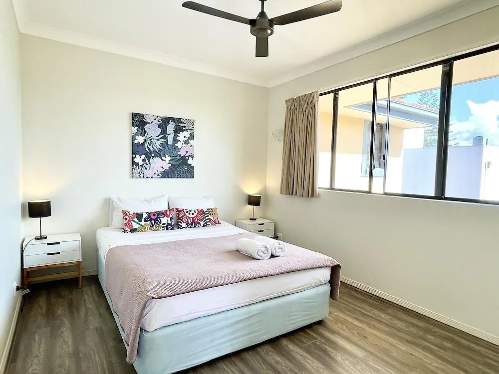 **** Holiday park Mermaid Beach Park View Gold Coast Australia