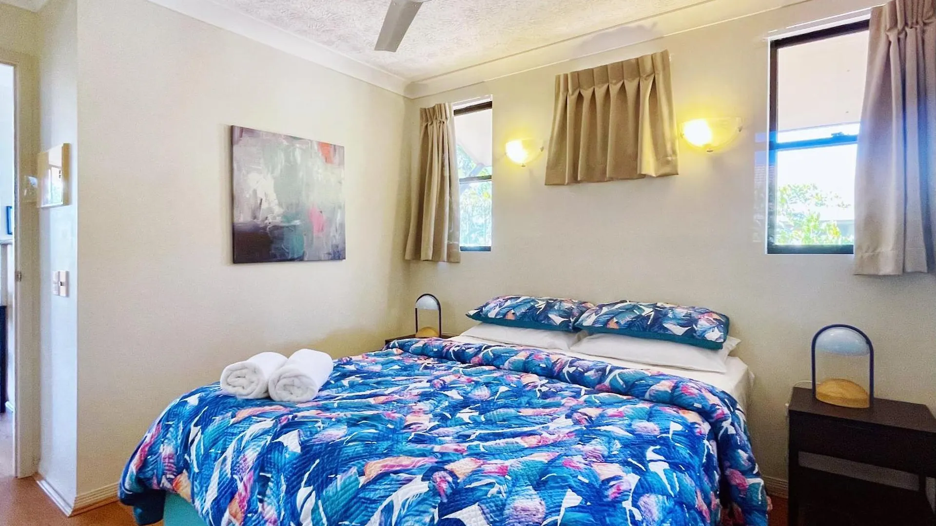 **** Holiday park Mermaid Beach Park View Gold Coast Australia